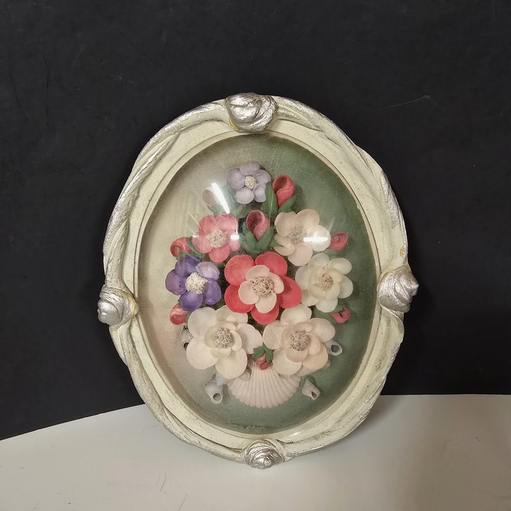 Vintage Victorian-Style 3D Wall Art Featuring Bouquet of Flowers Made Of Shells